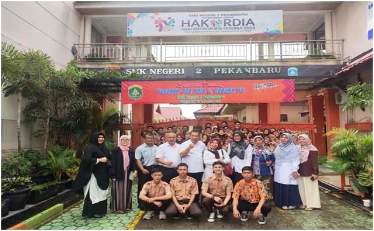 PROGRAM MAGANG DUAL SYSTEM  SISWA SMK NEGERI 2 PEKANBARU DI IKPP